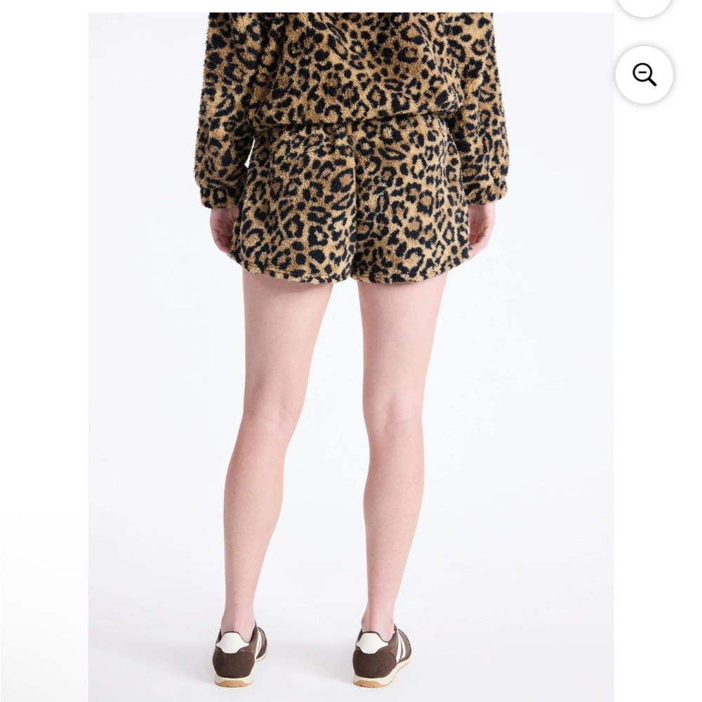 No Boundaries Plush Shorts - Picture 5 of 6